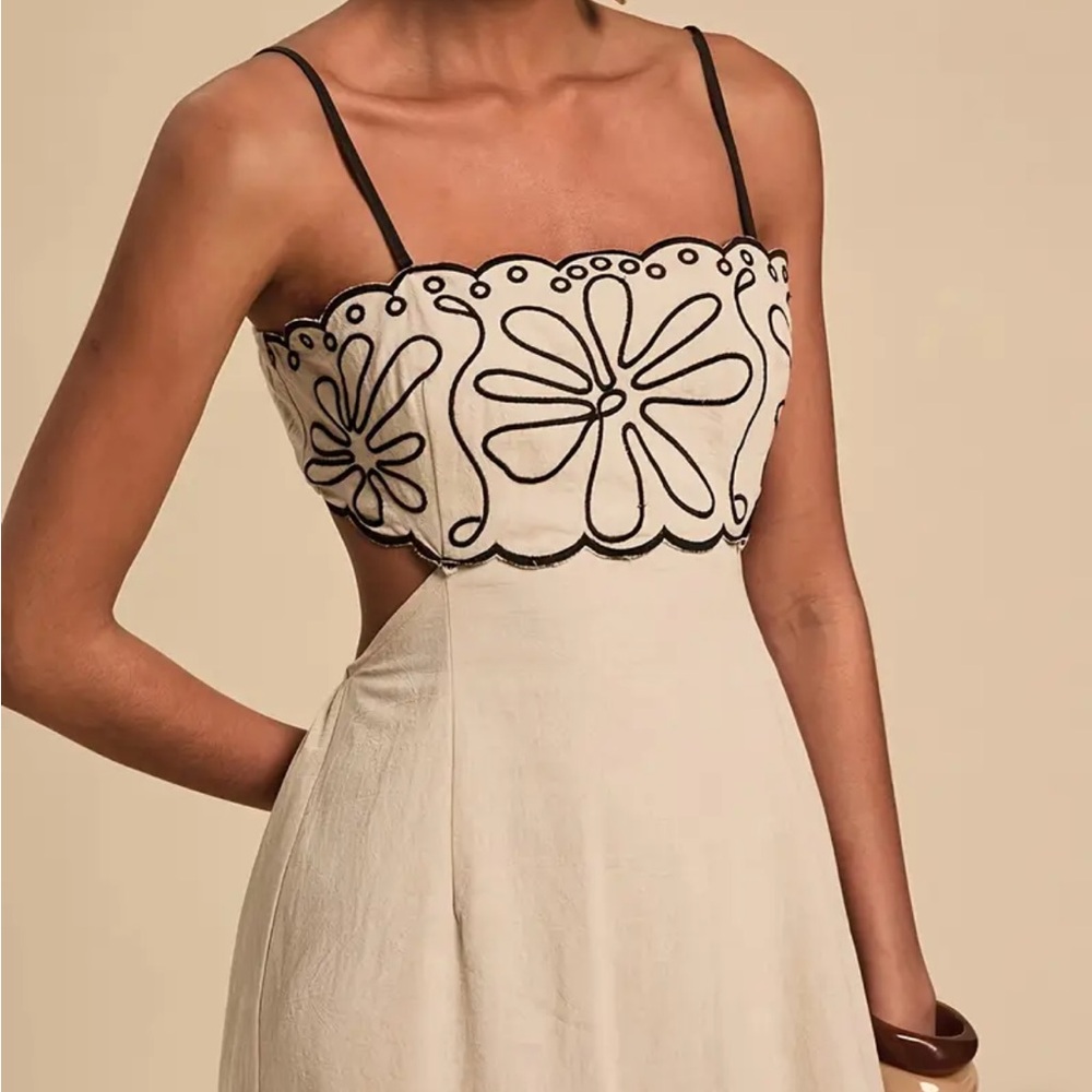 APRICOT Cream and Black Floral Midi Dress